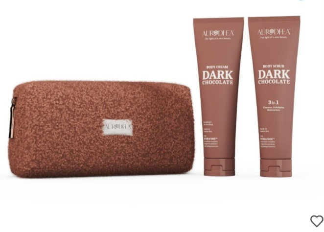 Ensemble de soins corporels Dark Chocolate de Chogan chez Bien-être en Soi, produits de corps avec packaging élégant.