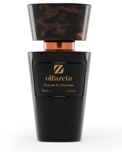 Parfum Desert Whisper de Bienêtre en Soi avec bergamotte, citron, ambre et vanille, flacon élégant et parfum aromatique.
Desert Whisper Olfazeta