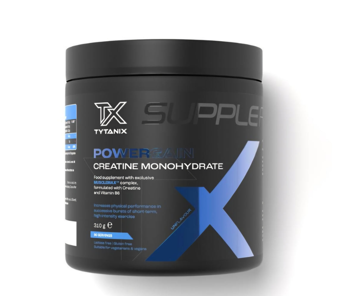 Entdecke SUPPLEFIT POWERGAIN mit Kreatin-Monohydrat und Vitamin B6. Sportnahrung für Erwachsene, die ihre Trainingsroutine gezielt ergänzen möchten. SUPPLEFIT POWERGAIN Kreatin-Monohydrat Pulver in schwarzer Dose mit blauem Design

