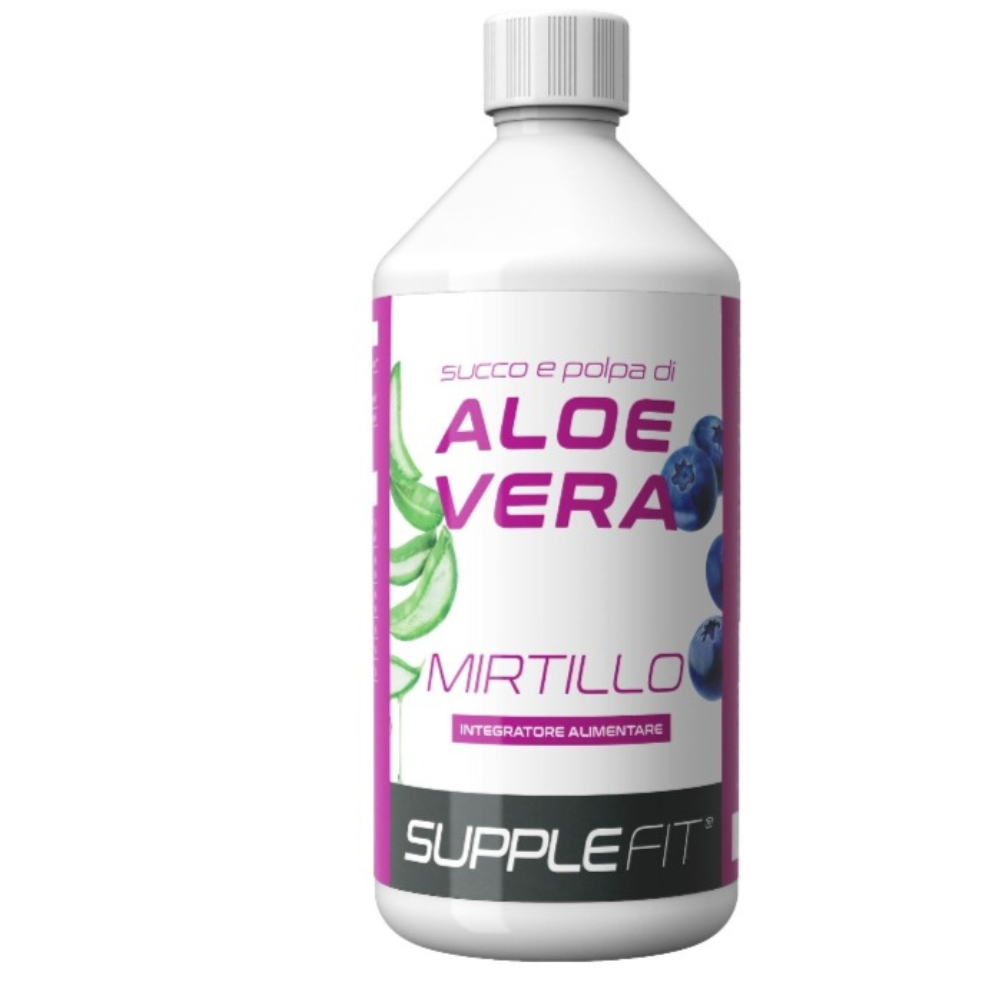 Aloe Vera-Saft und -Fruchtfleisch mit Heidelbeerensaft.