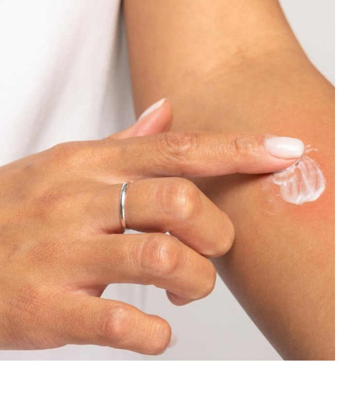 Gel apaisant pour brûlures de bienêtre en soit, soulage rapidement les douleurs et hydrate la peau brûlée.