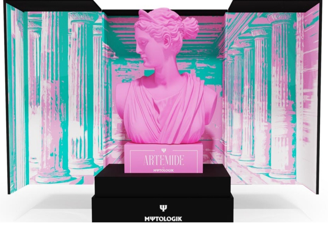Parfum ARTEMIDE pour femmes de la marque bienêtre en soit avec 30 % d'essence, flacon élégant visible dans l'image.