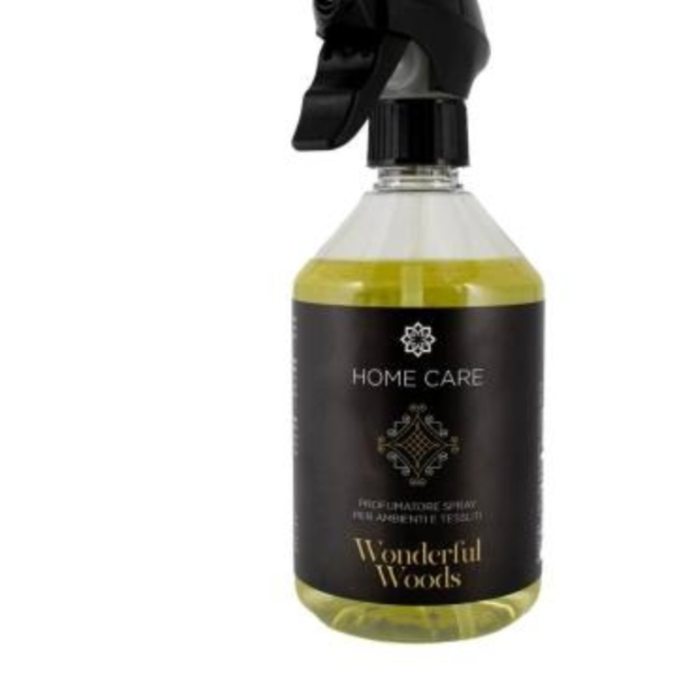 Spray parfumé d'intérieur Home Care Woods de Chogan, pour parfumer textiles et espaces domestiques.