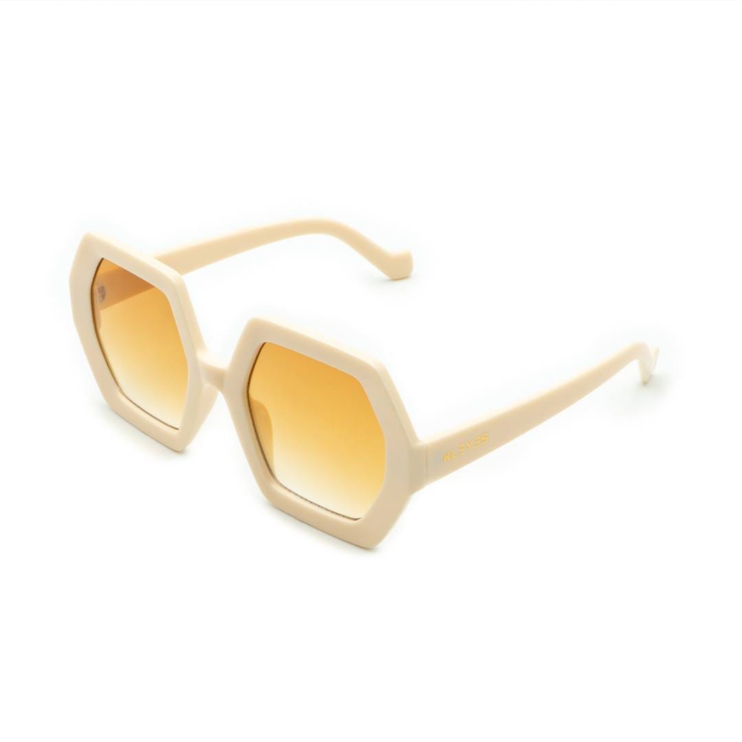 Lunettes de soleil Taormina de Chogan chez bienêtre en soit, monture élégante et verres foncés visibles dans l'image.